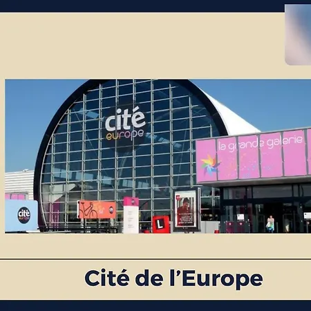 Kab'3 - Close To Train Station شقة