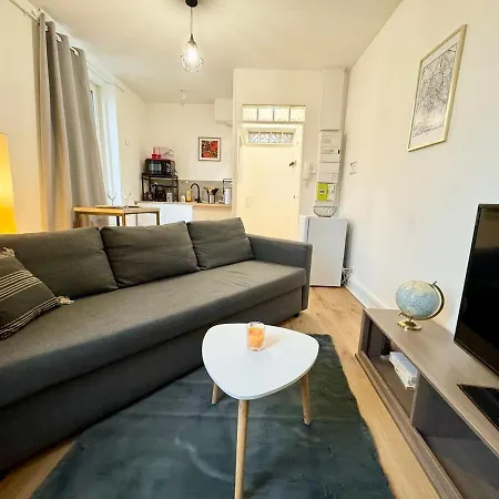 Kab'3 - Close To Train Station