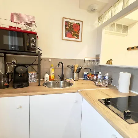 Kab'3 - Close To Train Station